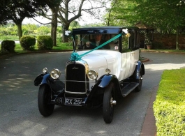 1928 vintage car for wedding hire in Buckingham