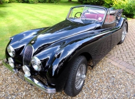 Classic 1954 Jag XK120 for weddings in Woking