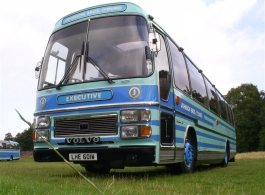 Vintage coach for weddings in Sheffield